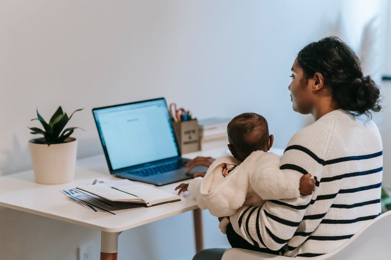 ¿Cómo emprender cuando eres mamá?