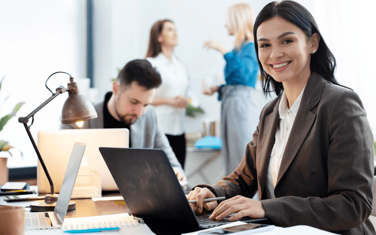 ¿Cómo destacar en tu carrera como administrador de empresas?